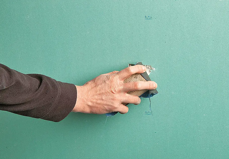 GK-Wand reparieren: Schritt 3 von 9 Gipskartonwand reparieren