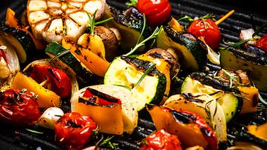 Lecker! Grillgemüse schmeckt als Beilage oder als Grillgemüse-Salat super! - Foto: iStock / merc67