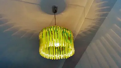 Hängeleuchte aus Glas-Röhrchen