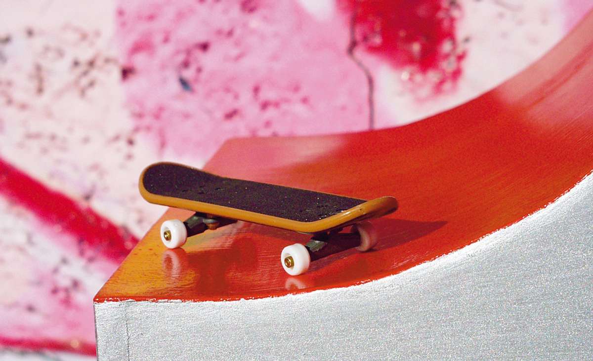 Halfpipe selber bauen: kleine Skateboards