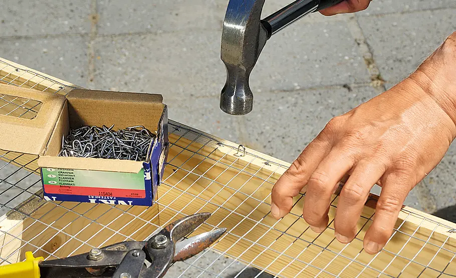 Anleitung: Kräuterhochbeet selber bauen Kräuterkasten: Hochbeet bauen