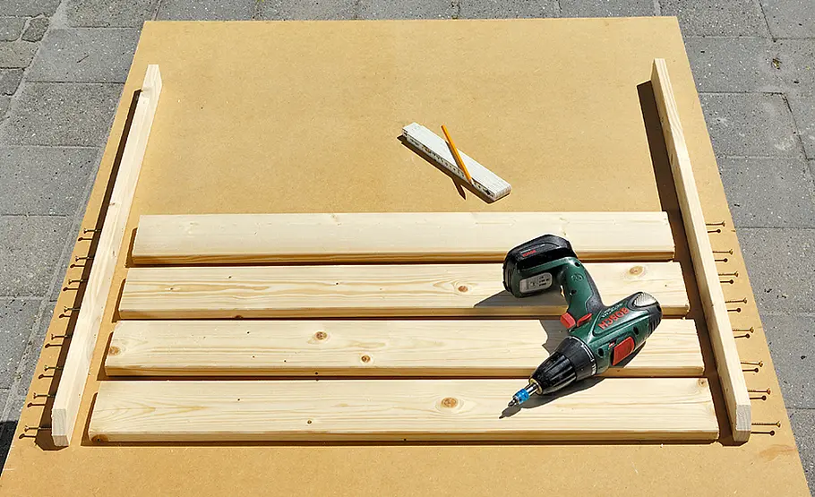 Anleitung: Kräuterhochbeet selber bauen Kräuterkasten: Hochbeet bauen