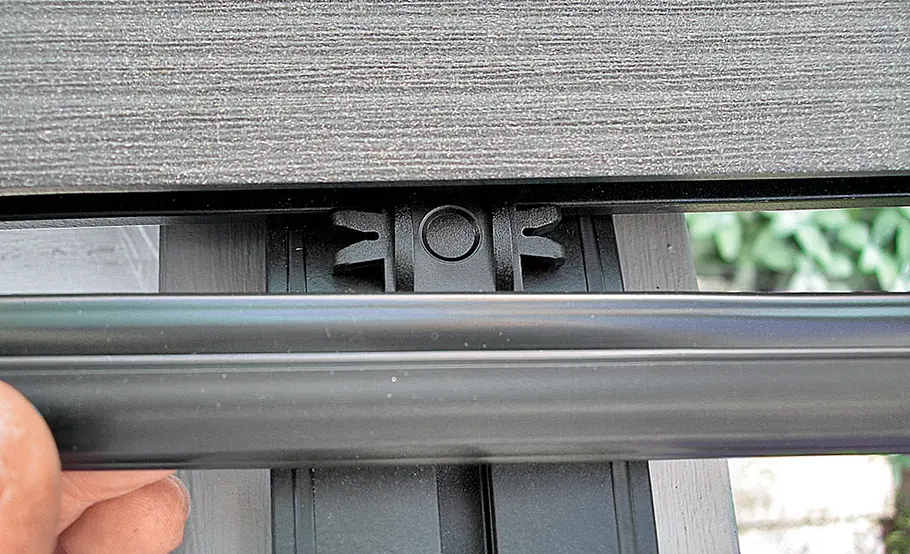 Hochterrasse: Beplankung & Treppenbau