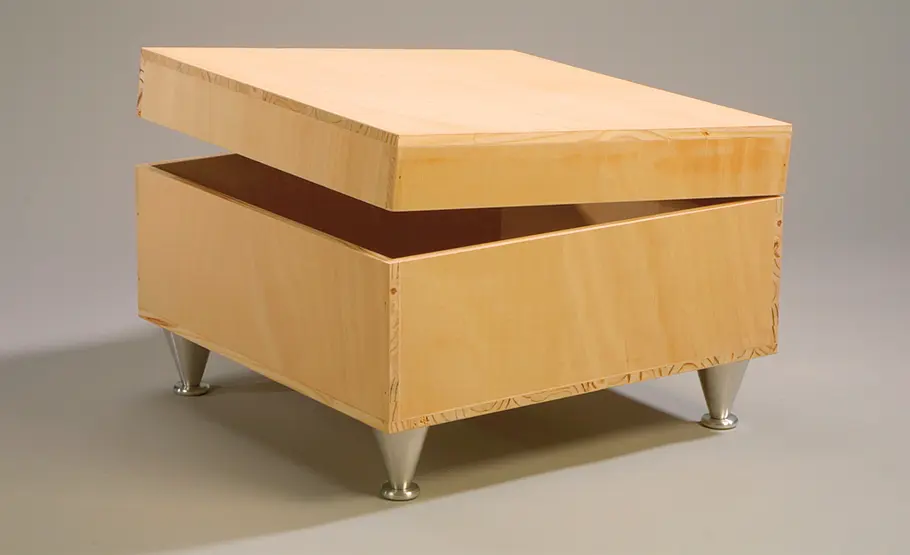 Hocker polstern: Schritt 2 von 18 Korpus bauen