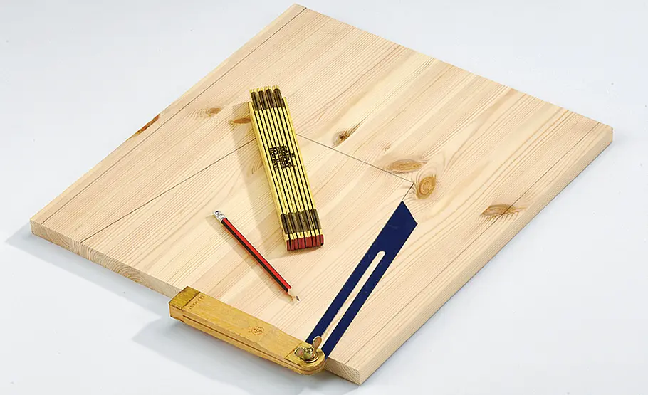 Unser Hocker bietet viel Stauraum Sitzhocker bauen
