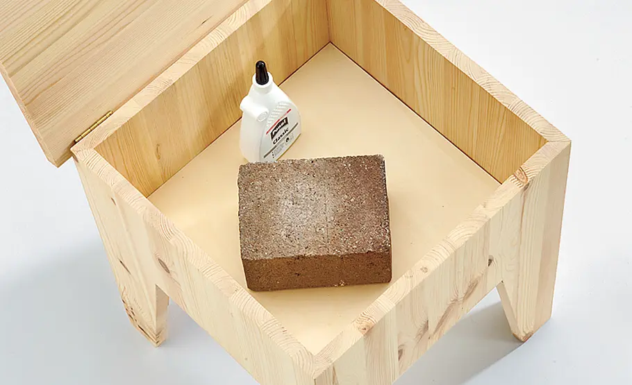Unser Hocker bietet viel Stauraum Sitzhocker bauen