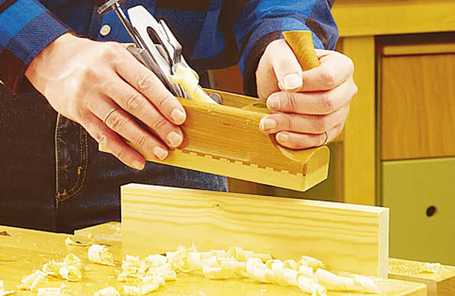 Holz hobeln Holz hobeln