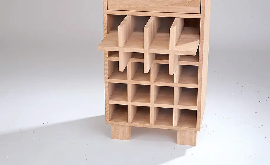 Holz-Weinregal Holz-Weinregal: Flaschenkreuz