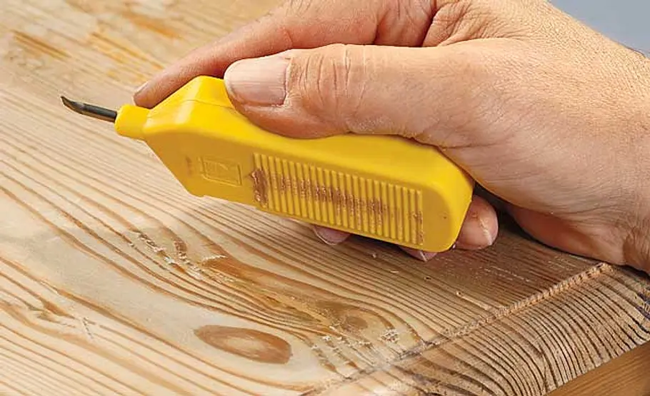 Holzfehler ausbessern: Schritt 4 von 4 Holzfehler ausbessern