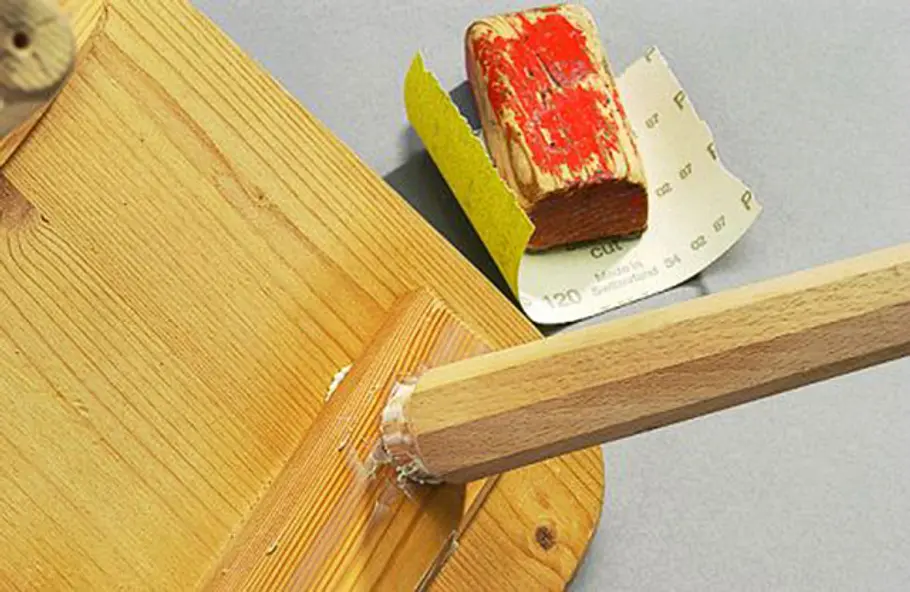 Holzstuhl reparieren Holzstuhl reparieren