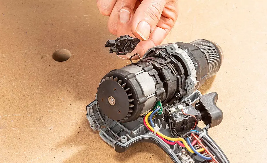 Akkuschrauber reparieren