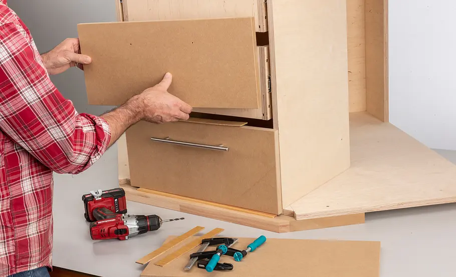 Werkstattschrank mit Maschinenrondell bauen