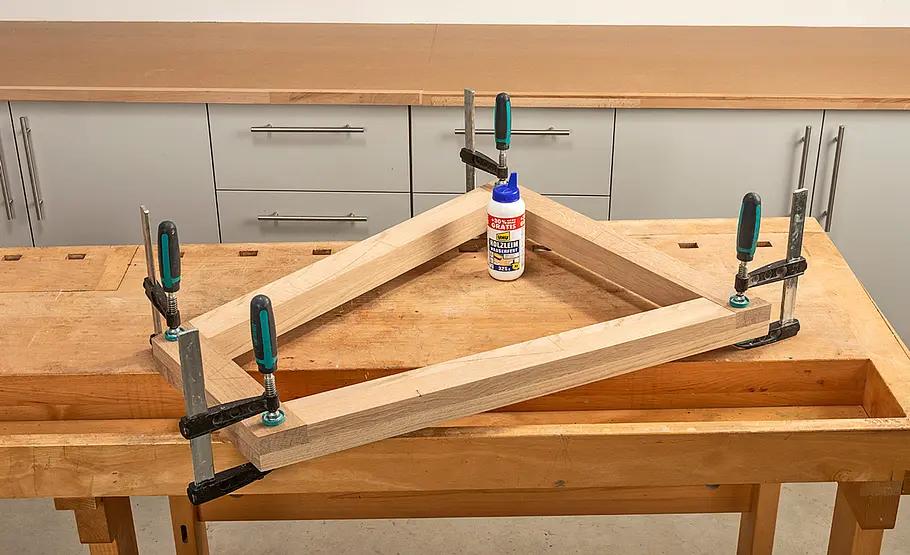 Bürotisch aus Eichenholz bauen