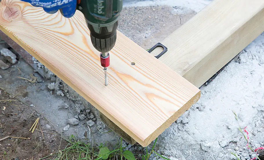 Terrassendielen aus Lärche verlegen