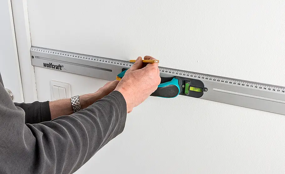 Wand mit Echtholz verkleiden