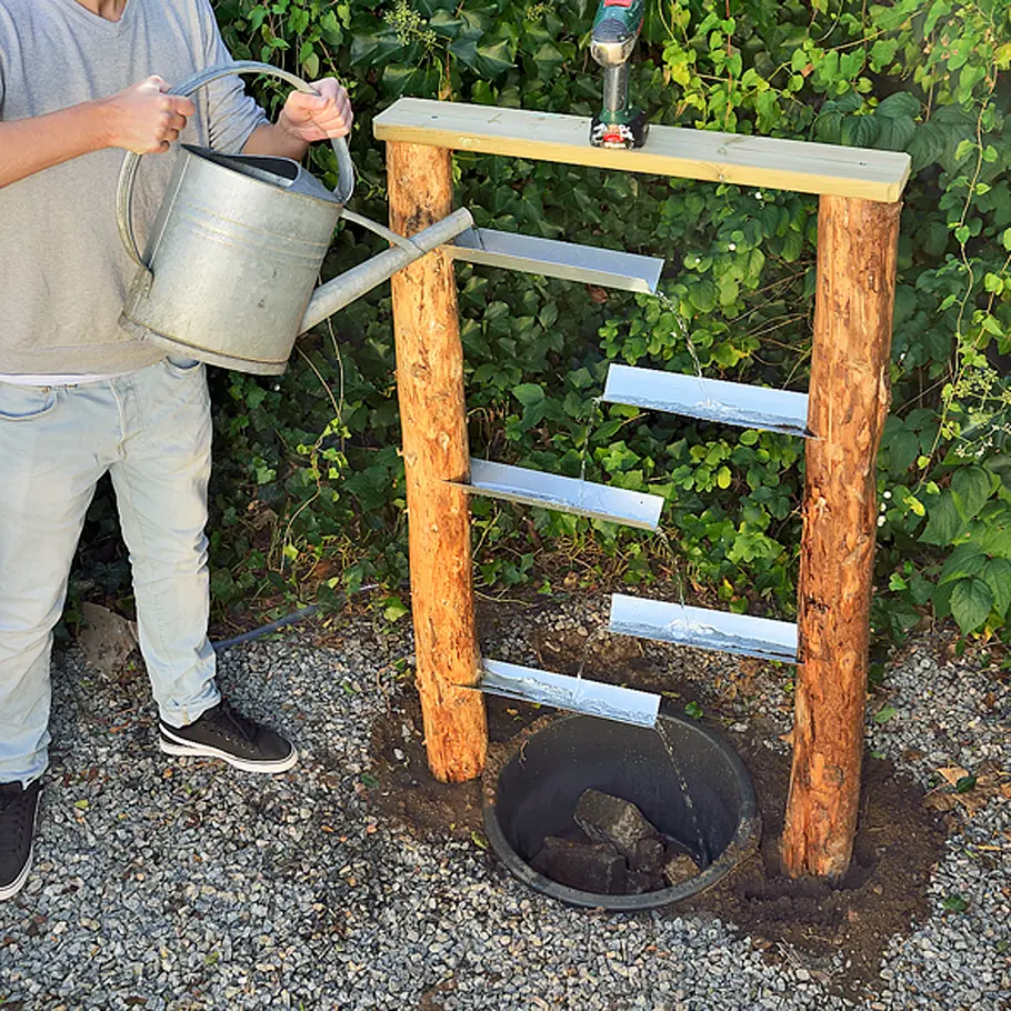 Kaskaden-Wasserspiel bauen
