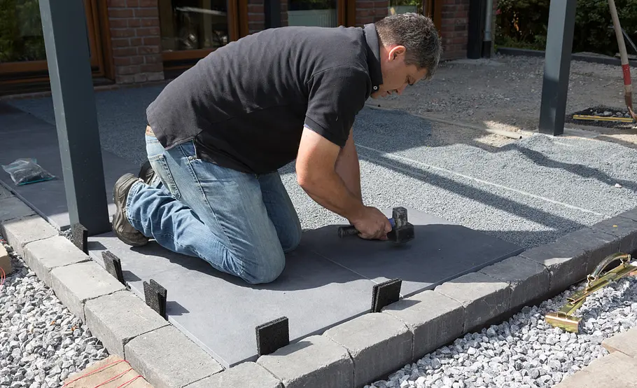 Terrassenüberdachung aus Alu und Glas bauen