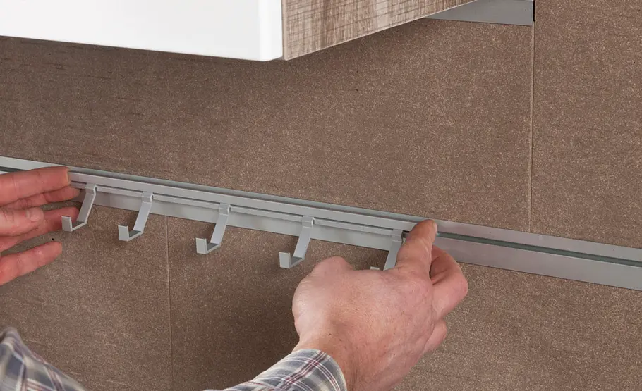 Küchenrückwand mit Wandpaneelen verkleiden