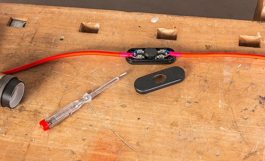 Leseleuchte mit Ablage selber bauen