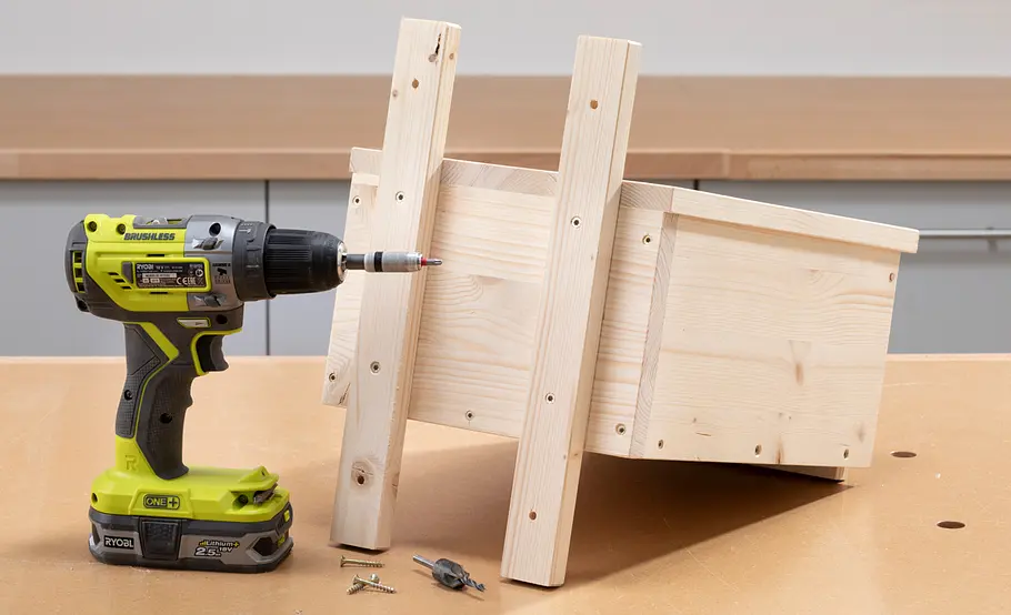 Nistkasten für Mauersegler bauen