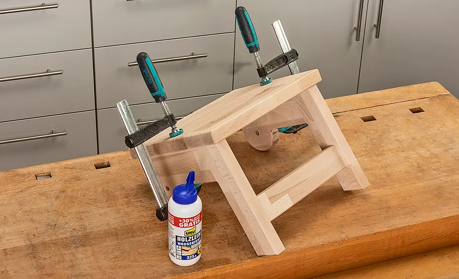 Klappbaren Treppenhocker bauen