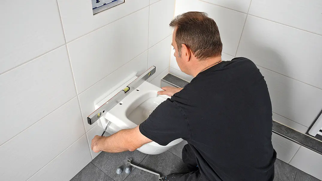 Toilettenschüssel wechseln - Foto: sidm / TD Toilettenschüssel wechseln - Foto: sidm / TD