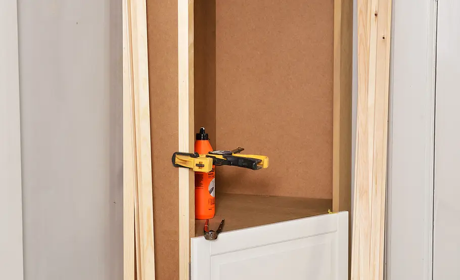 Flur-Eckschrank selber bauen