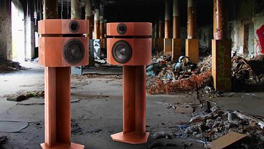 Hifi-Lautsprecher auf Ständern bauen - Foto: sidm / DW
