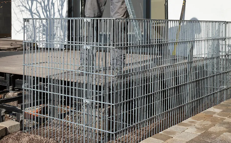 Bank aus Gabionen selbst bauen