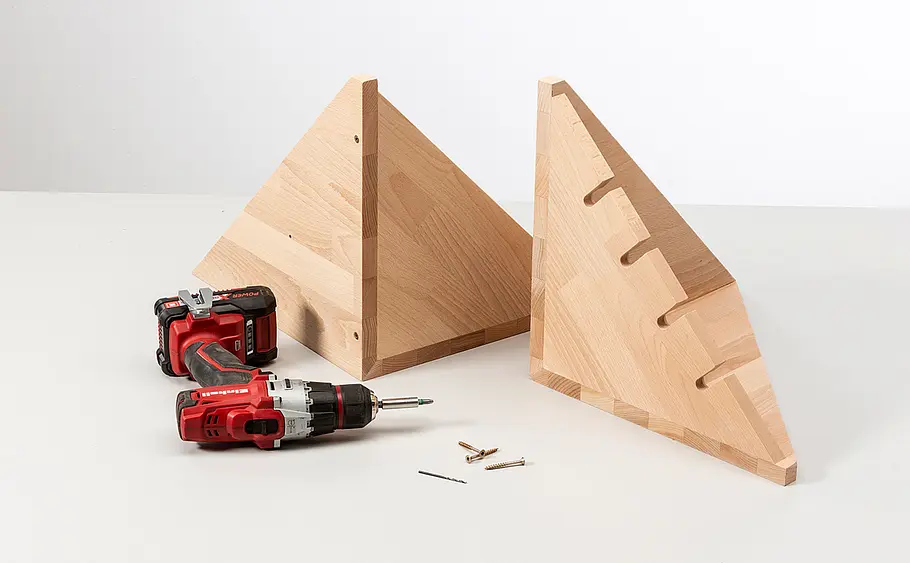 Kleines Regal für Ecke bauen