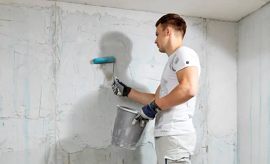 So können Sie die Kellerwand verputzen