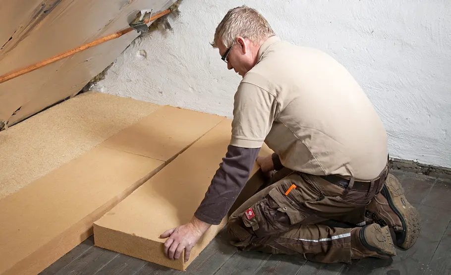 Dachboden dämmen mit Holzfaserplatten