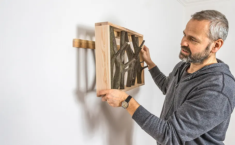 Garderobe aus Ästen selber bauen