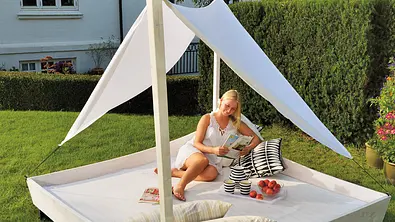 Outdoorliege mit Sonnensegel - Foto: sidm / LD