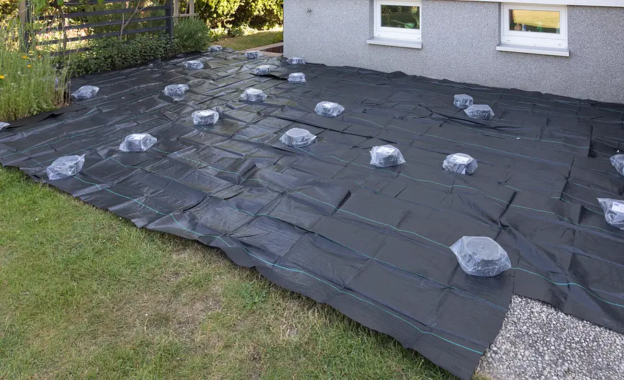 Terrassensanierung: Unkrautschutz