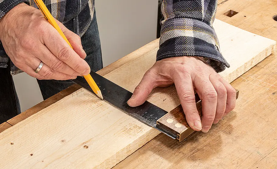 Hocker aus Beton und Holz bauen