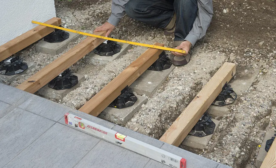 Weg zum Hauseingang anlegen