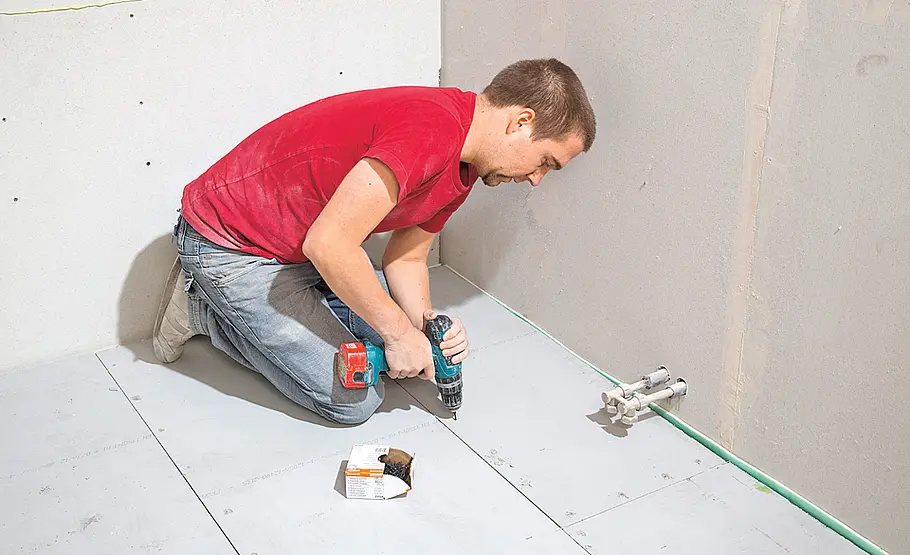 Trockenestrich auf Schüttung verlegen