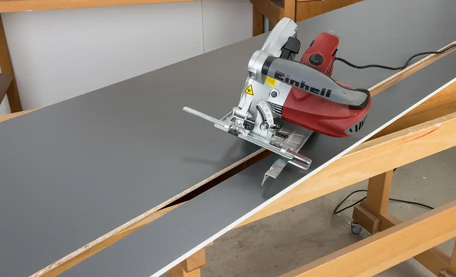 Robuste und günstige Küchenrückwand selber bauen