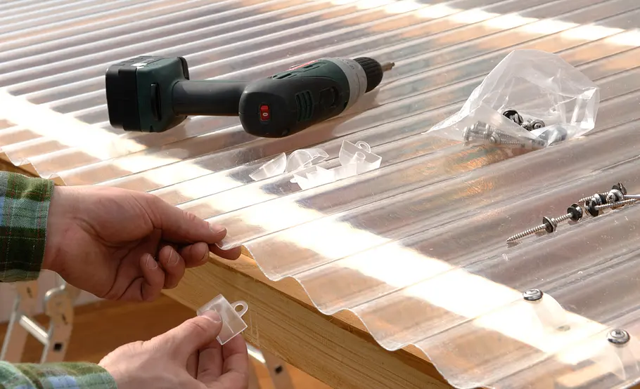 Luftige Pergola aus Holz selber bauen