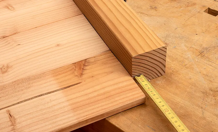 Kleines Hochbeet für den Balkon bauen