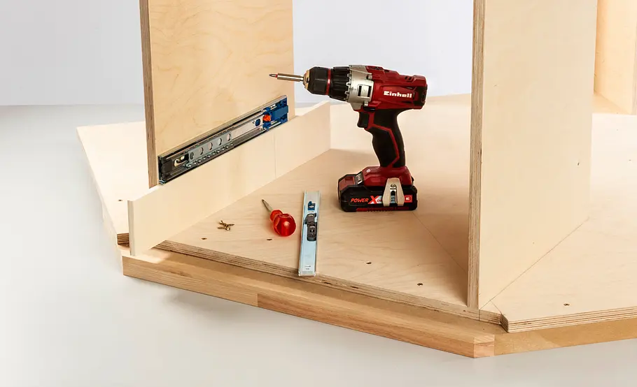 Werkstattschrank mit Maschinenrondell bauen
