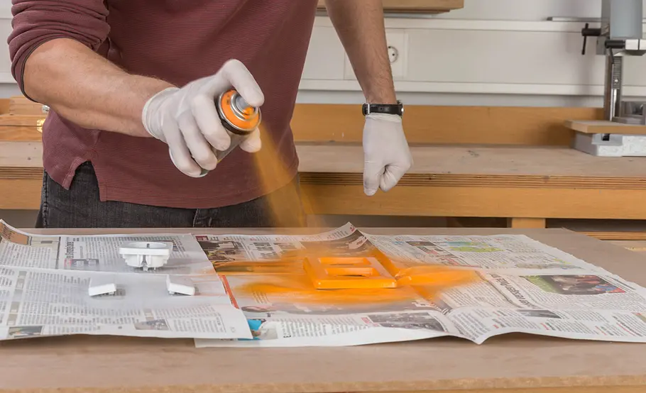 Per Wassertransferdruck Lichtschalter beschichten