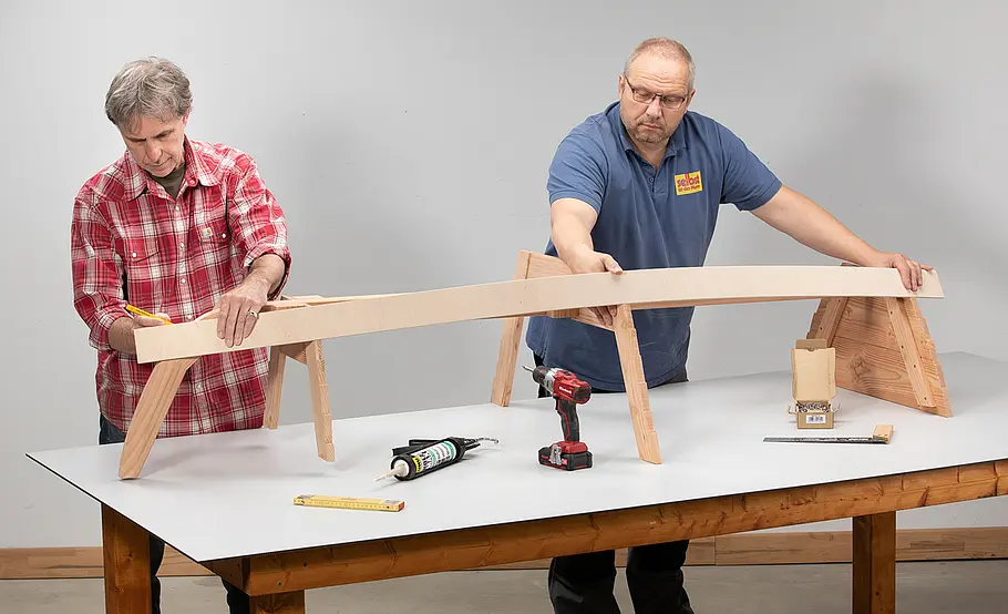 Hochbeet-Boot bauen