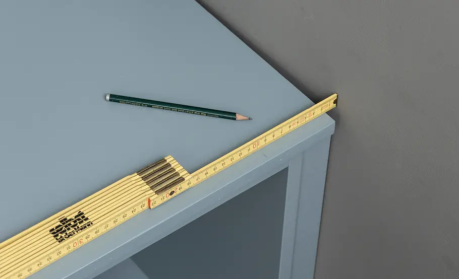 Dachschrägenschrank: Einbau