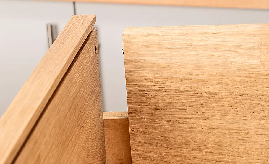 Bürotisch aus Eichenholz bauen