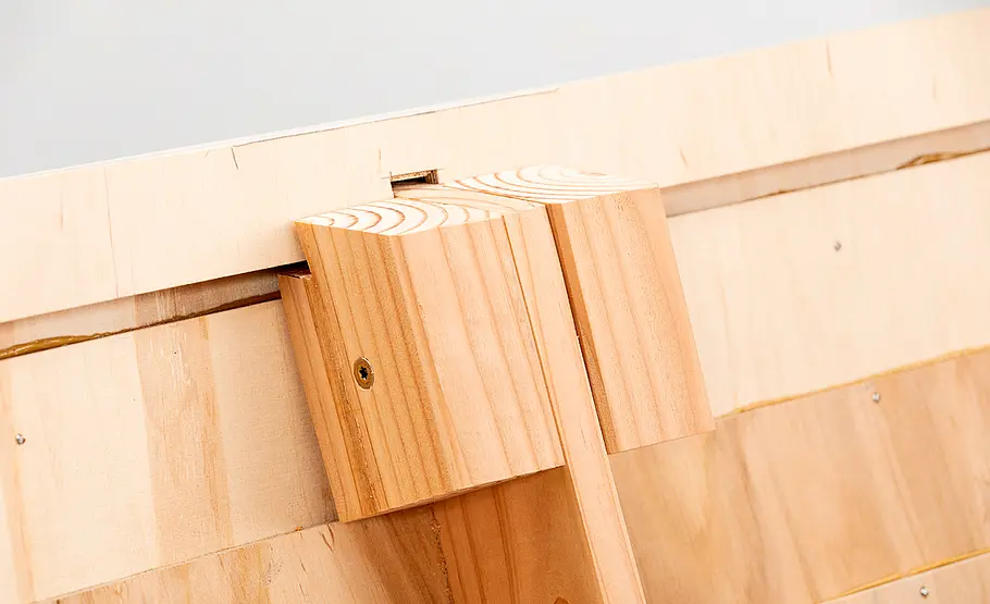 Hochbeet-Boot bauen