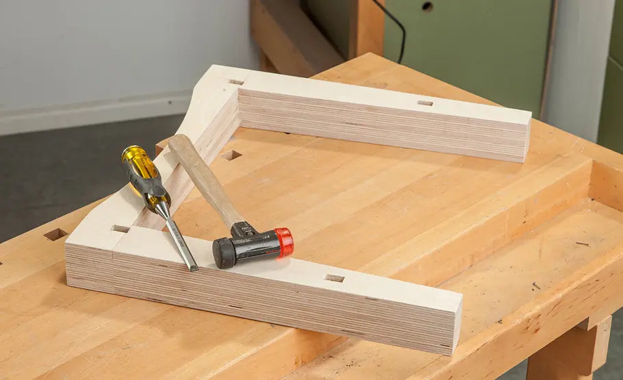 Holzhocker