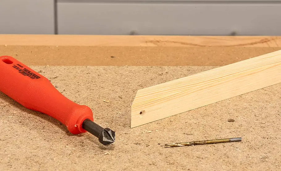 Leuchte aus Diarahmen bauen