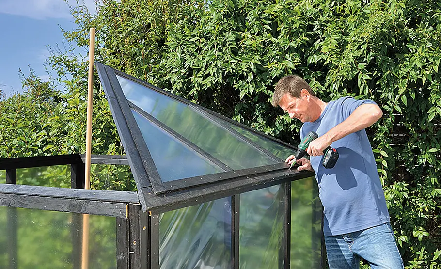 Gewächshaus aus Glas selber bauen